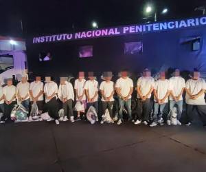 Desde horas muy tempranas de este sábado, fueron trasladados los 40 privados de libertad desde Támara a Ilama y Morocelí, por parte de las autoridades del Instituto Nacional Penitenciario (INP).