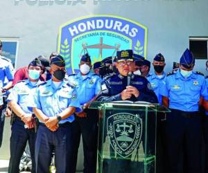 Los jefes de la zona noroccidental se reunieron ayer con el director Héctor Sánchez, quien anunció la reactivación del Comando Cobras.