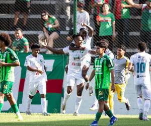 Imágenes del desarrollo del partido.