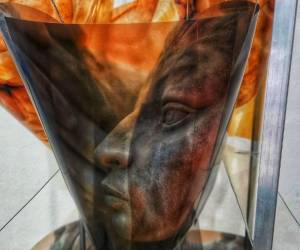 Scarlett Rovelaz hace un formidable ejercicio de deconstrucción en “El tributo”.