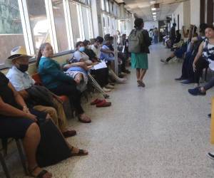 Los médicos estuvieron 48 días en paro de labores tras no llegar a un acuerdo con el Gobierno por el retraso en los salarios. Este lunes retoman la consulta en los centros públicos del país.