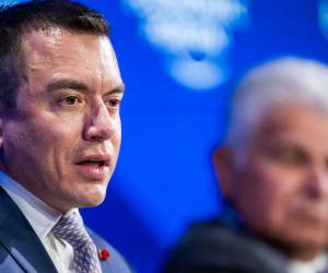 Daniel Noboa Azin, Presidente de Ecuador, asiste a una sesión de panel en la 56ª reunión anual del Foro Económico Mundial (WEF) en Davos, Suiza.