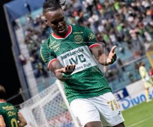 Rubilio Castillo aprovechó el poco espacio que tenía para poner a ganar a Marathón.