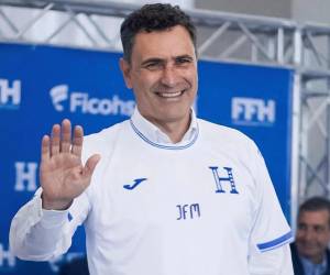 José Francisco Molina ya se puso la camisa de la 'H' y llega en reemplazo de Reinaldo Rueda.