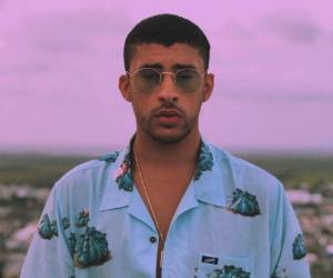 Del reguetón al pop experimental, Bad Bunny ha demostrado su versatilidad y talento global. Aquí, según la IA, enlistamos 12 canciones que representan los momentos más importantes de su carrera, incluyendo los hits de su último álbum.