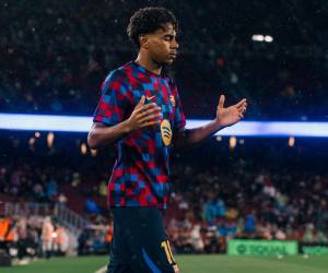 El equipo catalán espera al Racing Santander 10* en la cancha del Camp Nou.