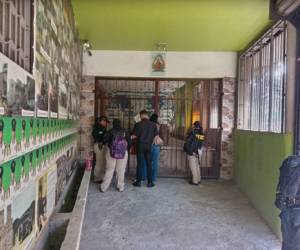 Los allanamientos se desarrollaron junto a miembros de la Dirección de Fuerzas Especiales de la Policía Nacional.