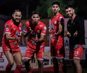 Estrella Roja se ha metido en puestos de liguilla y sueña con hacerlo en su primer torneo.