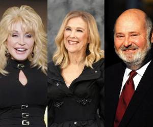Los Emmy rinden homenaje a Dolly Parton, Catherine O'Hara y Rob Reiner.