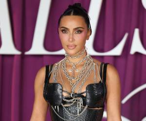 Kardashian aseguró que se preparó para la serie hablando con abogadas como Laura Wasser, quien trabajó con la empresaria en dos de sus divorcios, siendo el del cantante Kanye West el más mediático.