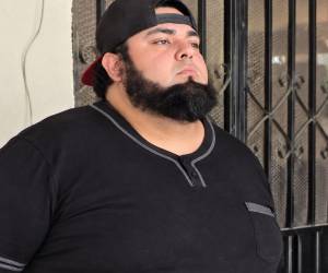 Con la intención de limpiar la imagen de su negocio, Josué Salomón Castillo, un cocinero con experiencia en su área, aclaró la procedencia de su carne y el malentendido de los restos de un animal encontrados en su vivienda.