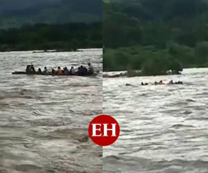 En el video se puede ver el momento en que los migrantes caen a la embravecida corriente.