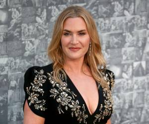 Durante un episodio reciente del podcast Team Deakins, Kate Winslet se refirió a su trabajo en Heavenly Creatures, el thriller dramático de 1994 dirigido por Peter Jackson y coprotagonizado por Melanie Lynskey. Al abordar la construcción de Julieta, el personaje que interpretó, la actriz explicó qué elementos personales le permitieron comprender la intensidad emocional que atraviesa la historia.