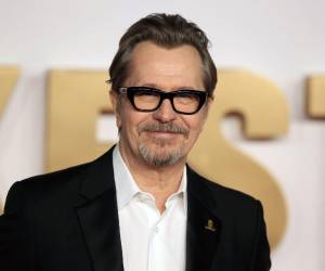 Gary Oldman apoyó a su compañero de reparto en Slow Horses, Jack Lowden, como el actor elegido para encarnar al próximo 007.