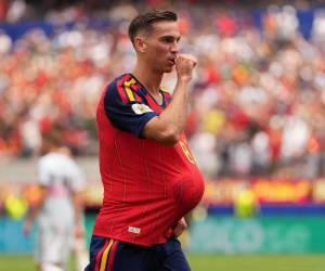 Imágenes del desarrollo del partido.