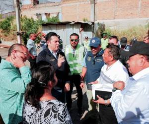 Autoridades capitalinas comenzaron los trabajos de rehabilitación en la séptima avenida, incluyendo mejoras viales y organización de vendedores en el sector mercados