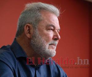 Muchos funcionarios han escriturado tierras, aseguró Contreras.