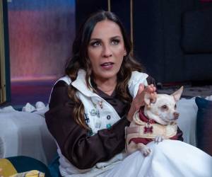 Consuelo Duval realizó una confesión sobre sus relaciones amorosas al reconocer que desarrolla comportamientos tóxicos cuando se enamora.