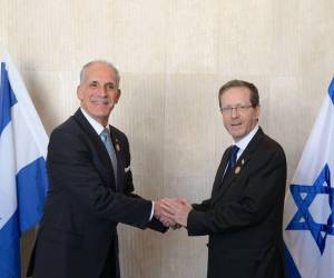 El presidente de la República, Nasry Asfura Zablah y el presidente de Israel, Isaac Herzog, sostuvieron el encuentro esta mañana, en el marco de la toma de posesión de la presidenta de Costa Rica.