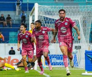 Imágenes del desarrollo del partido.