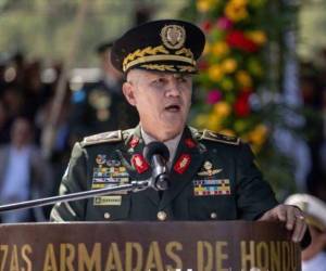 El proceso contra Hernández se remonta al 26 de mayo de 2025, cuando el medio institucional de las Fuerzas Armadas publicó una edición titulada “Sicarios de la verdad”.