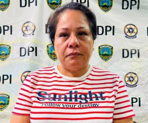 La docente Perla Díaz enfrentará el proceso judicial en libertad mientras continúa la investigación por el presunto delito de trato degradante contra una estudiante.