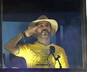 Según el conteo preliminar, con el 99,91 % de las mesas contabilizadas, De la Espriella, del movimiento Defensores de la Patria, suma 12,950,642 votos.