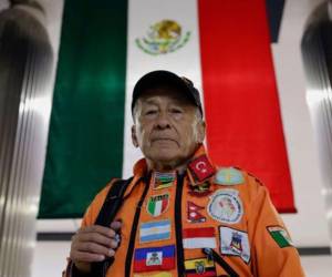 A sus 80 años, Topo Azteca atiende por tercera vez un desastre en Venezuela