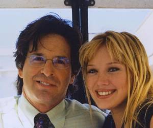 Carradine dio vida al personaje de Sam McGuire, el padre de la serie 'Lizzie McGuire'.