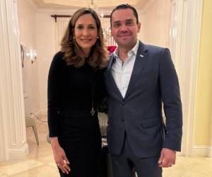 El presidente del Legislativo se reunió con la republicana María Elvira Salazar.