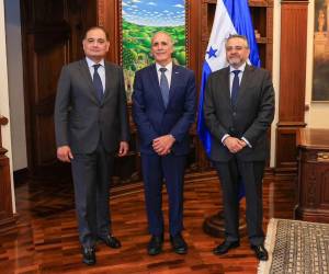 La empresa anunció planes de expansión, mientras el mandatario reiteró su compromiso con la seguridad jurídica y el impulso a la inversión extranjera.