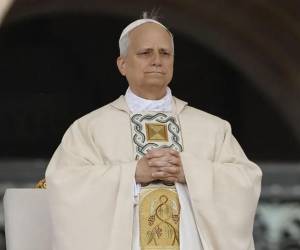 Con los mejores deseos para el nuevo Año, expreso a todos mi afecto, concluyó el papa.
