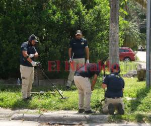 El miércoles, agentes de la ATIC, con fiscales y apoderados legales, se desplazaron a la colonia Moderna y a través de inspecciones oculares buscaban establecer la trayectoria de las balas que dispararon a la víctima.