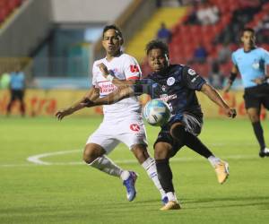 Imágenes del desarrollo del partido.