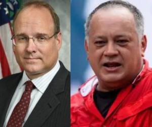 Exfuncionario de EE UU envía mensaje a Diosdado Cabello en redes mientras se reportan explosiones en Caracas y crece la tensión por bombardeos.