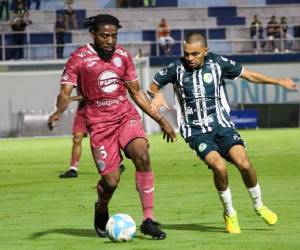 Imágenes del desarrollo del partido.