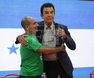 Godofredo Fajardo oficializó su apoyo a Salvador Nasralla durante un acto político en la capital.