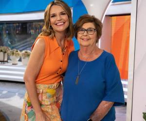 Savannah y sus hermanos están preocupados por la salud de su madre debido a que necesita medicamentos para vivir.