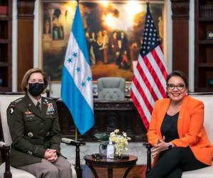 Laura Richardson se reunió con Xiomara Castro en Casa Presidencial