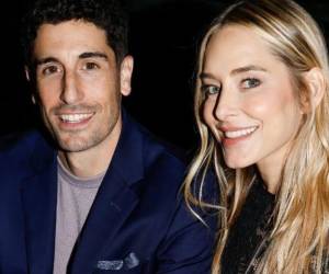 Jason Biggs y Jenny Mollen han anunciado su separación tras 18 años de matrimonio.