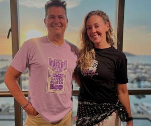 Socios en el amor, en la vida y en los negocios. En más de 20 años, y después de dos fracasos amorosos, Carlos Vives volvió a nacer al lado de su esposa Claudia Elena Vásquez, con quien ha forjado una familia y una carrera que a su lado ha sido exitosa.