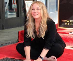 Christina Applegate ha vuelto a hablar sobre su batalla contra la esclerosis múltiple, y lo ha hecho sin eufemismos.