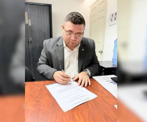 Francisco Pascua denunció persecución y amenazas en Tegucigalpa en las últimos días.
