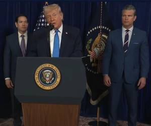 El sábado Trump dijo que EE.UU. gobernará Venezuela y el domingo aseguró que estamos al cargo del país.