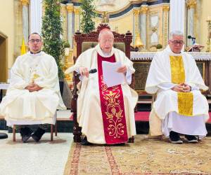 “Todo aquel que se apropia de lo que no es suyo es un ladrón, es un bandido”, cuestionó.