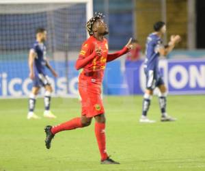 Anfronit Tatum anotó el segundo gol para el Real España ante el Motagua.