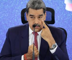 Primera imagen de Nicolás Maduro bajo custodia estadounidense después de su captura.