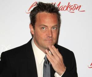 Una colección de guiones de Friends, obras de artistas como Banksy o un premio del Sindicato de Actores de Hollywood, pertenecientes a la colección personal de Matthew Perry saldrán a la venta en una subasta benéfica que se celebrará el 5 de junio.