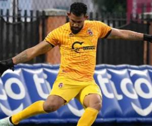 José Calderón se encuentra en el ojo del huracán.