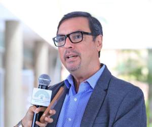 El abogado Mario Urquía espera que la Corte Suprema de Justicia (CSJ) nombre a los sustitutos de Rebecca Obando y Wagner Vallecillo para conocer la tacha y denuncia en su contra.